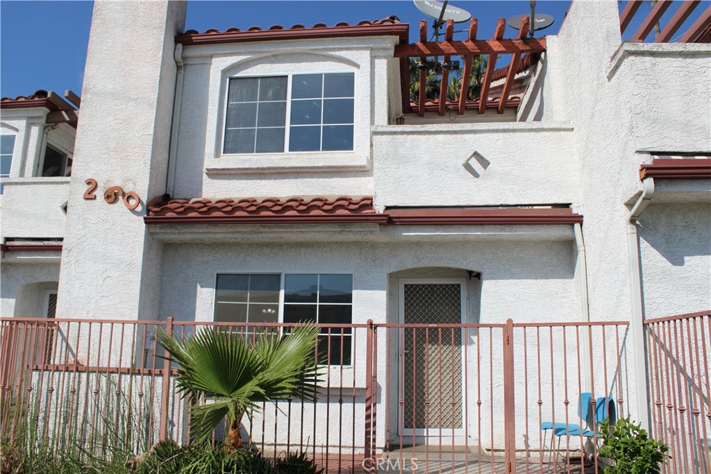 main property photo 28