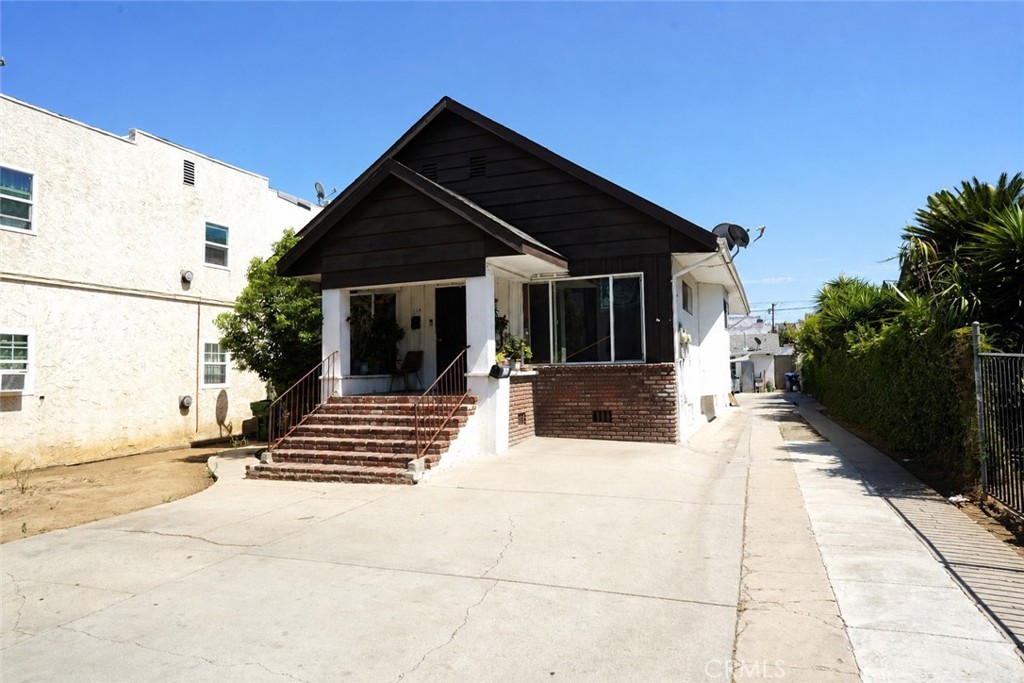 main property photo 4