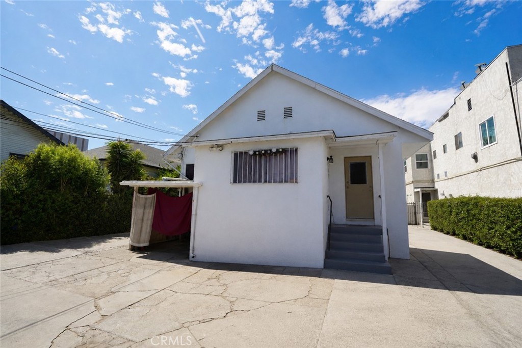 main property photo 6