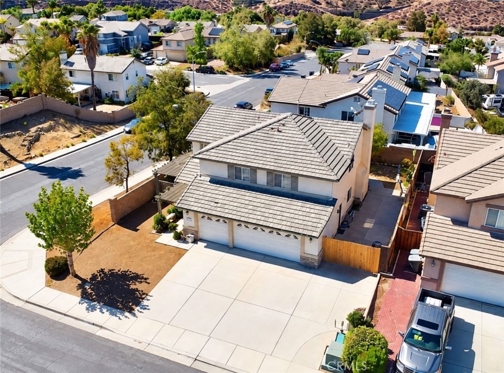 main property photo 49