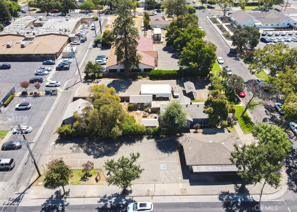 main property photo 14