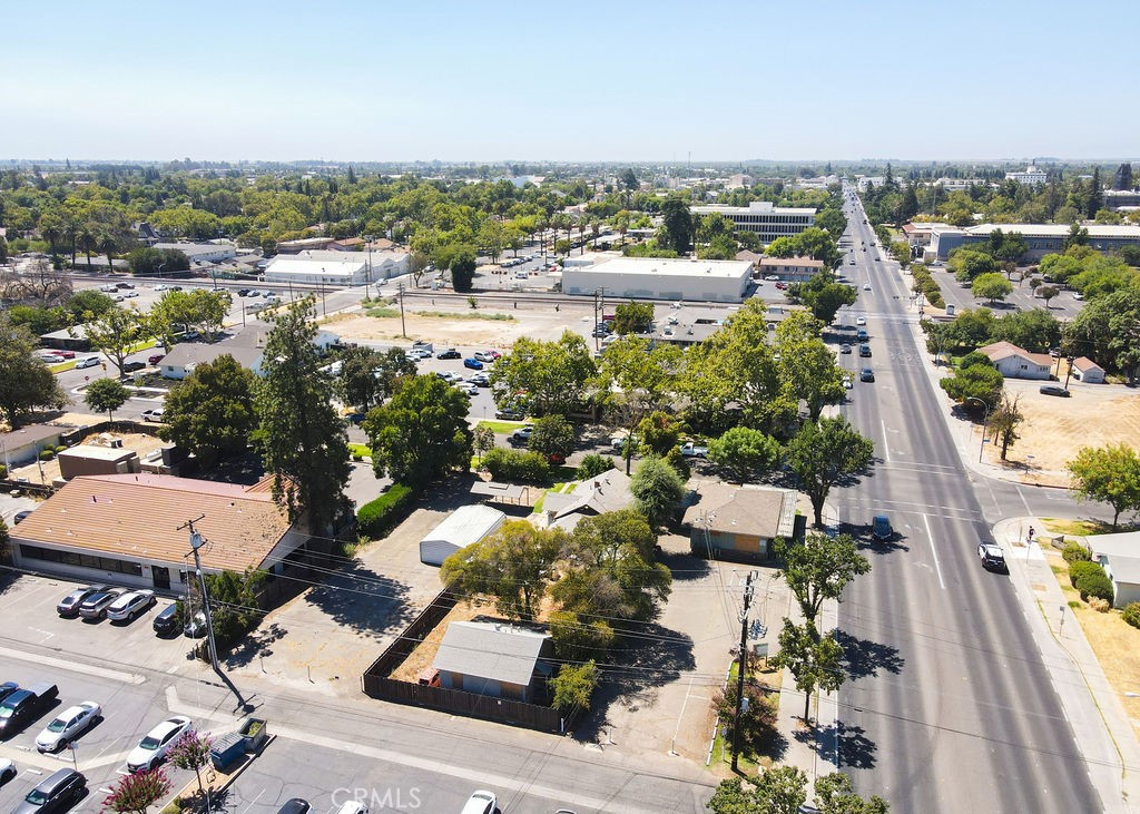 main property photo 18