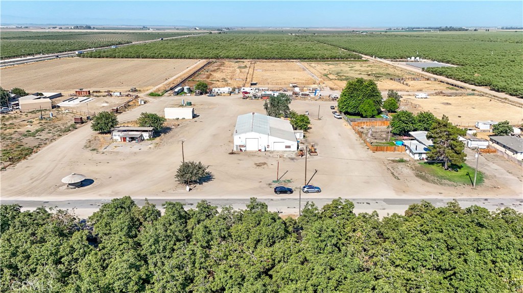 main property photo 12