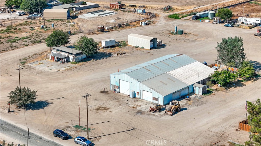 main property photo 14