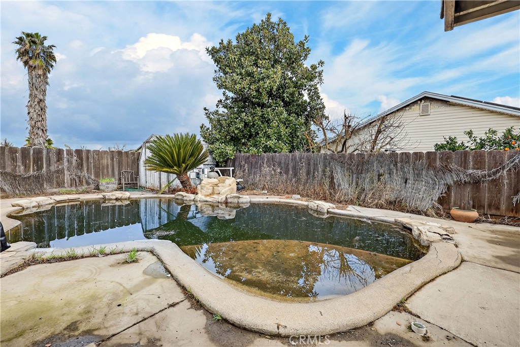 main property photo 31