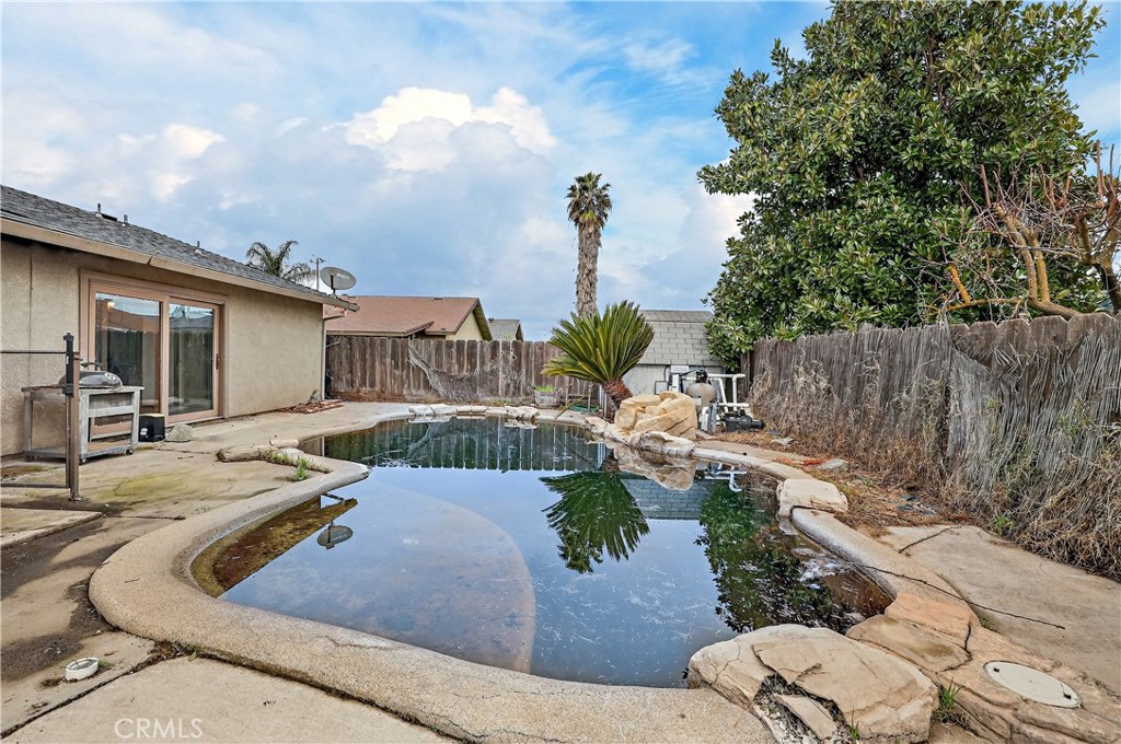 main property photo 32