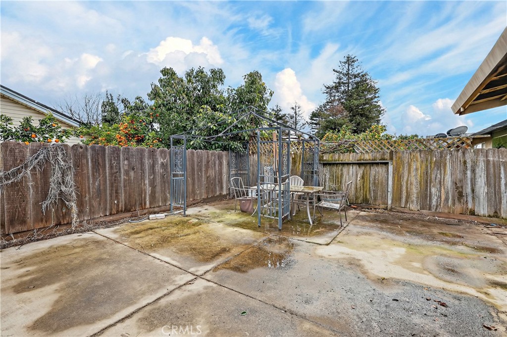 main property photo 34