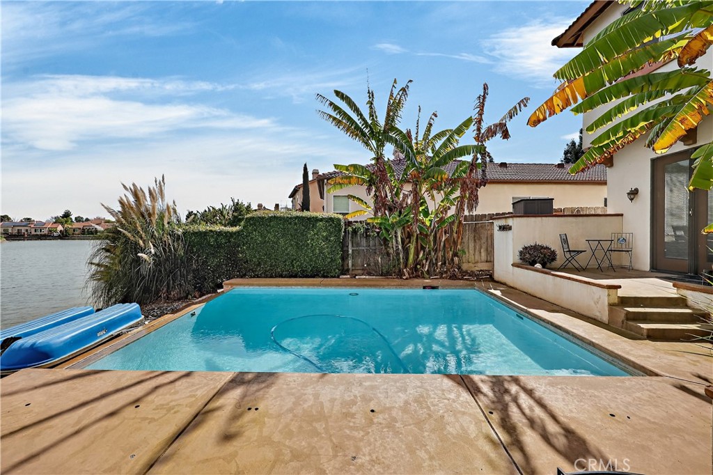 main property photo 45