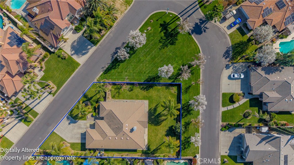 main property photo 12