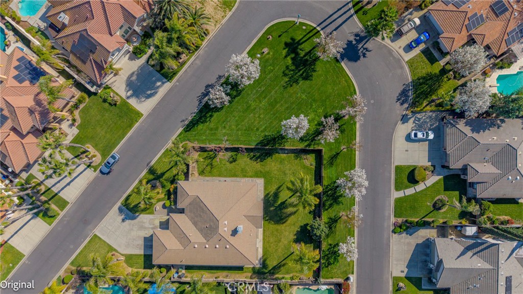main property photo 13