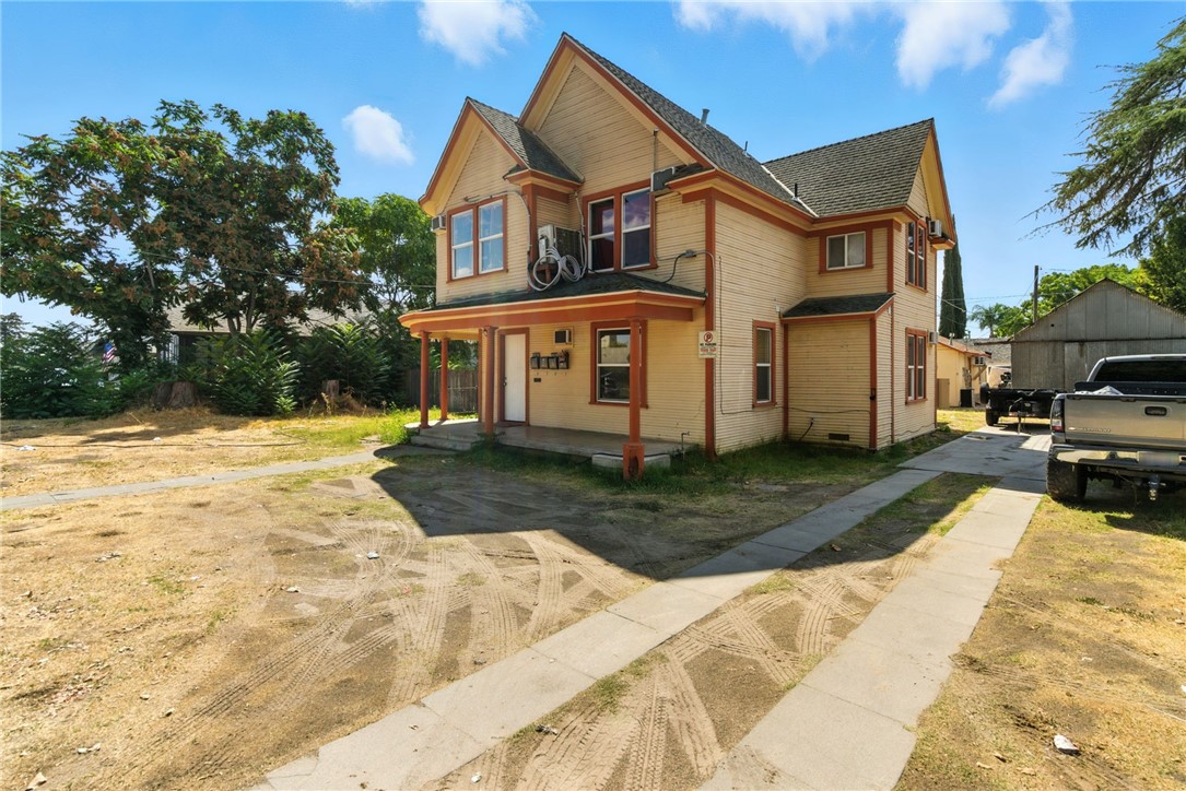 main property photo 4