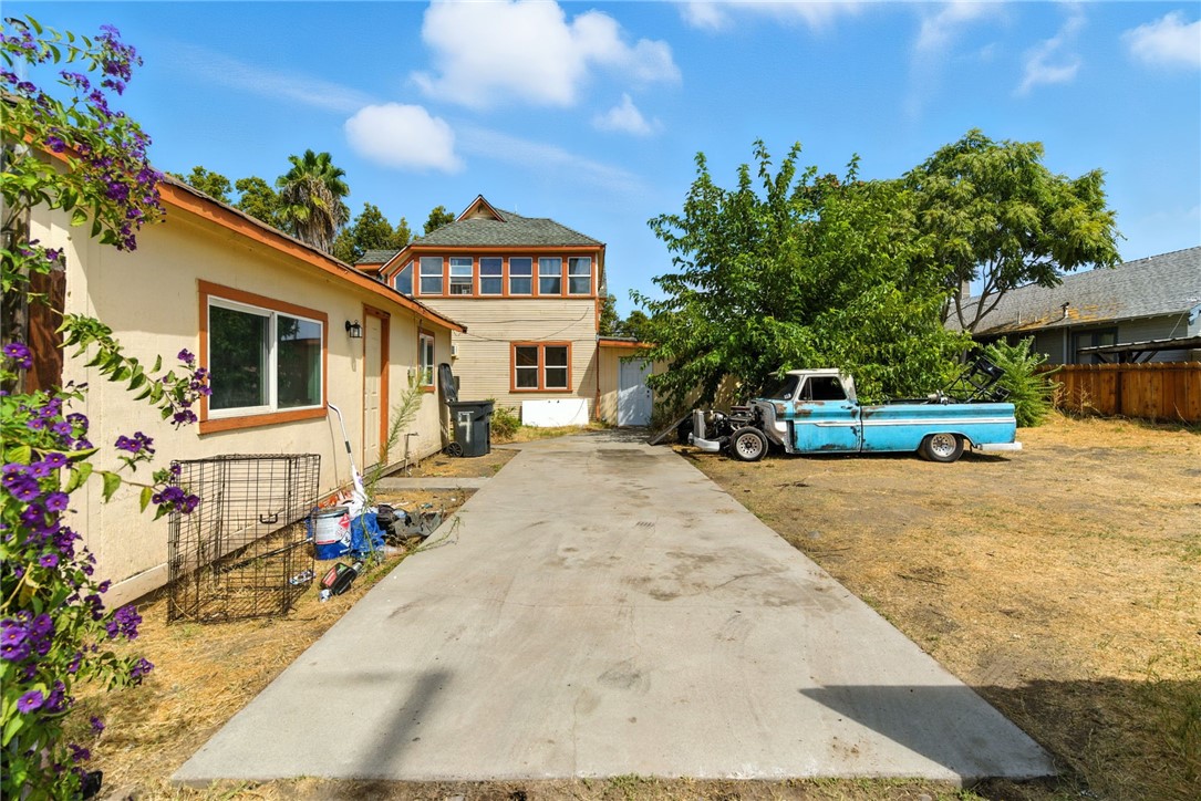 main property photo 59