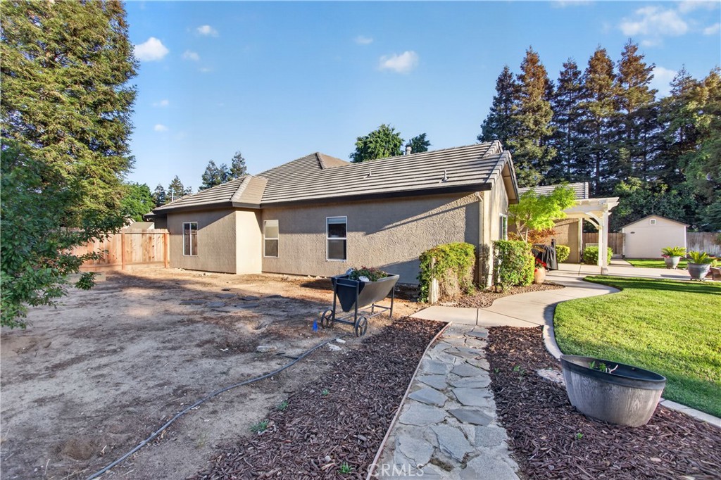 main property photo 51