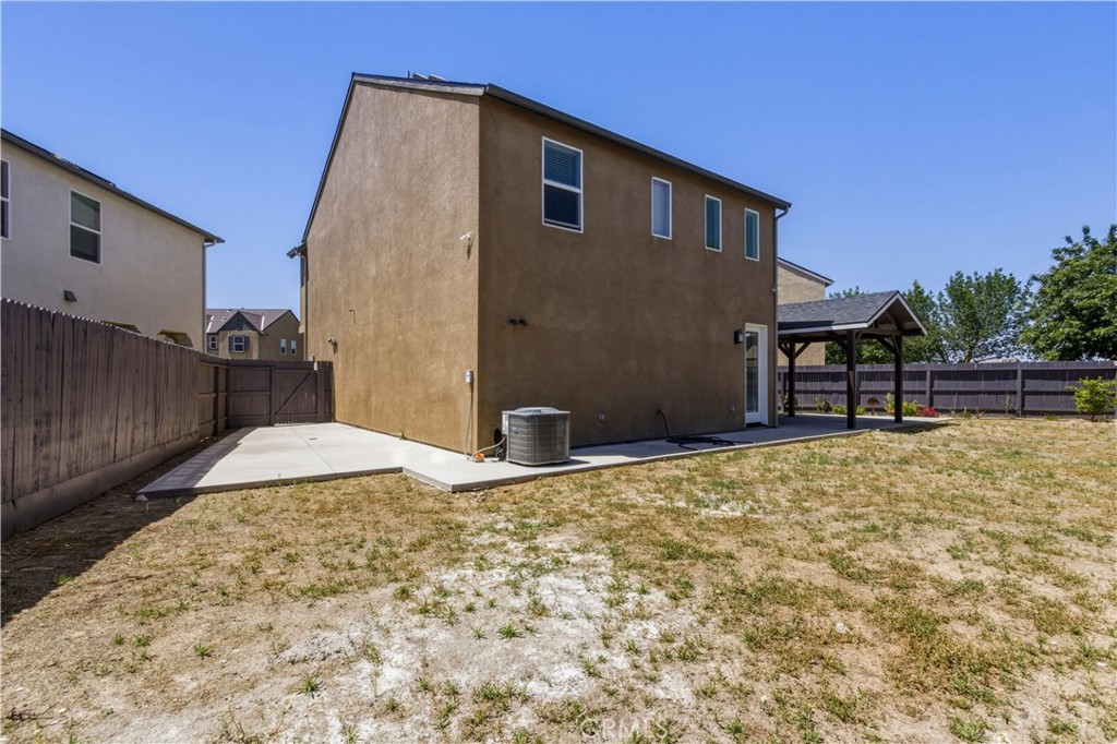 main property photo 33