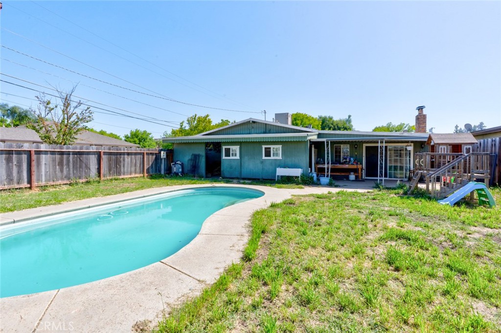 main property photo 39