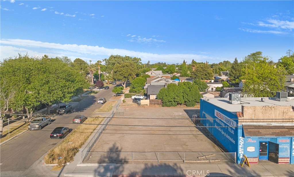 main property photo 19