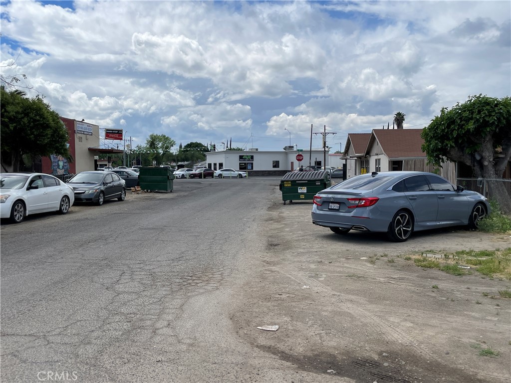main property photo 41