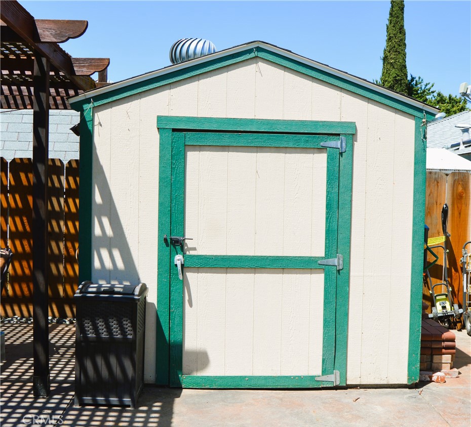 main property photo 35