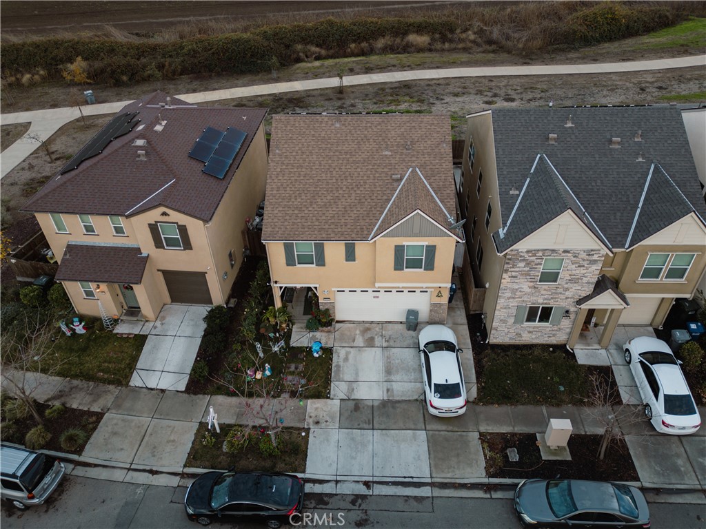 main property photo 41