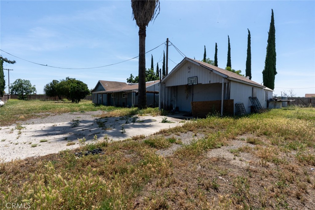 main property photo 33