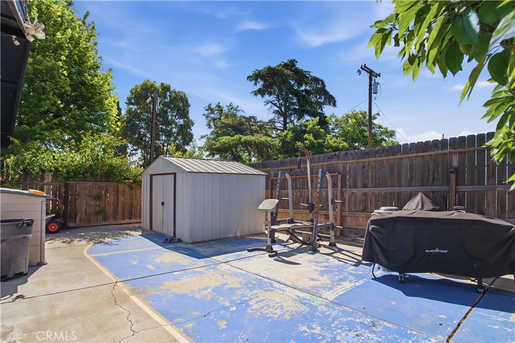 main property photo 24