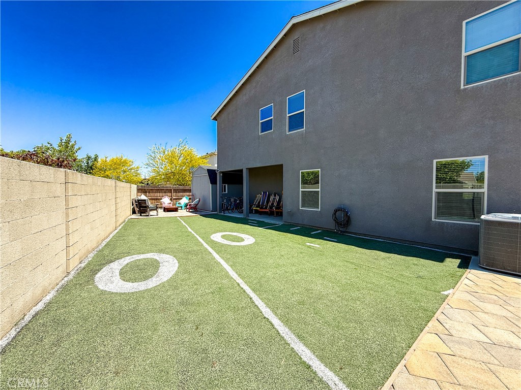 main property photo 28
