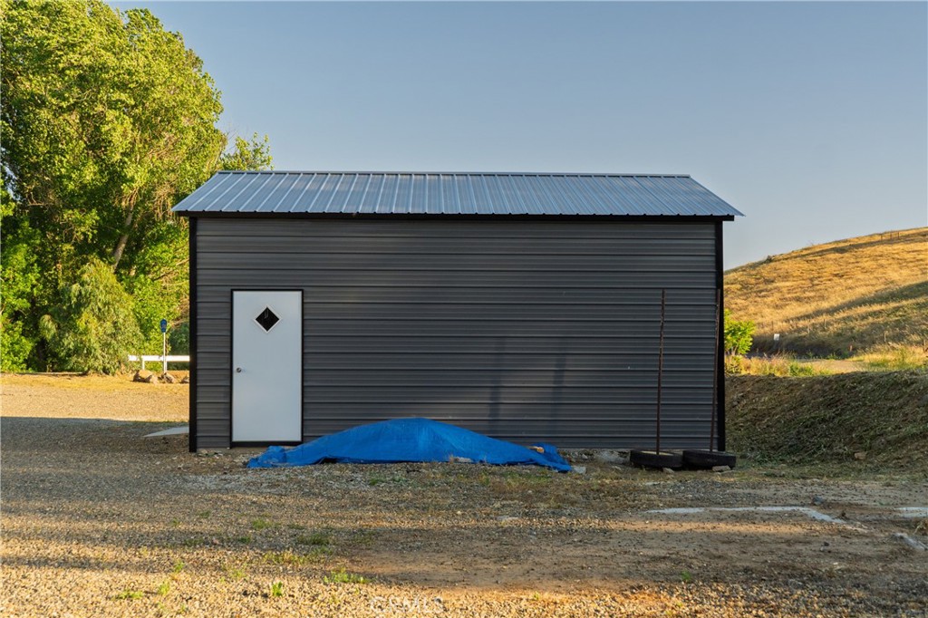 main property photo 70