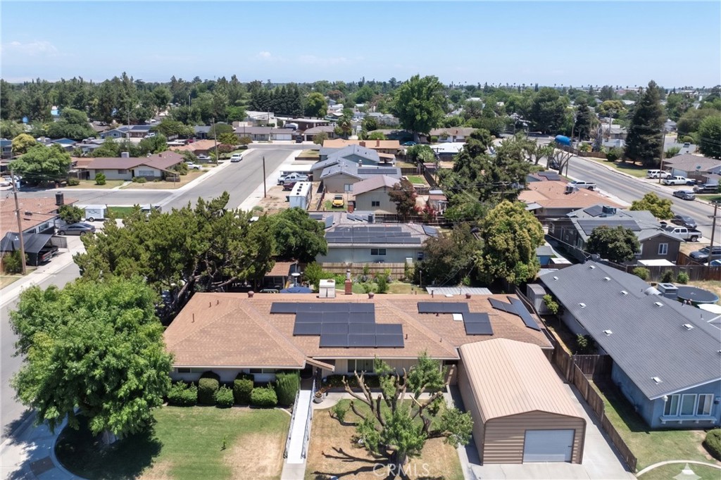 main property photo 29