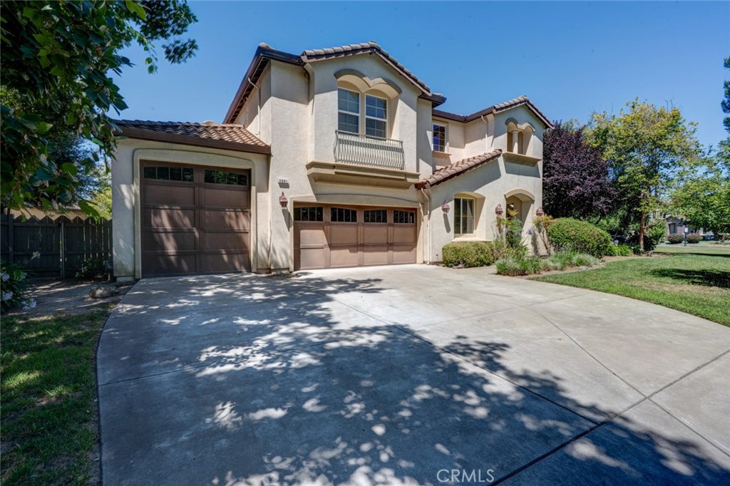 main property photo 6