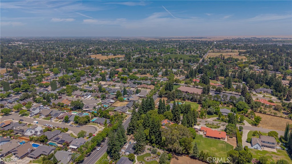main property photo 14