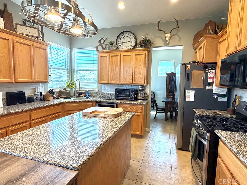 main property photo 23