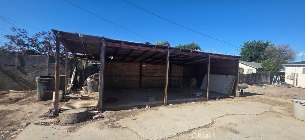 main property photo 14
