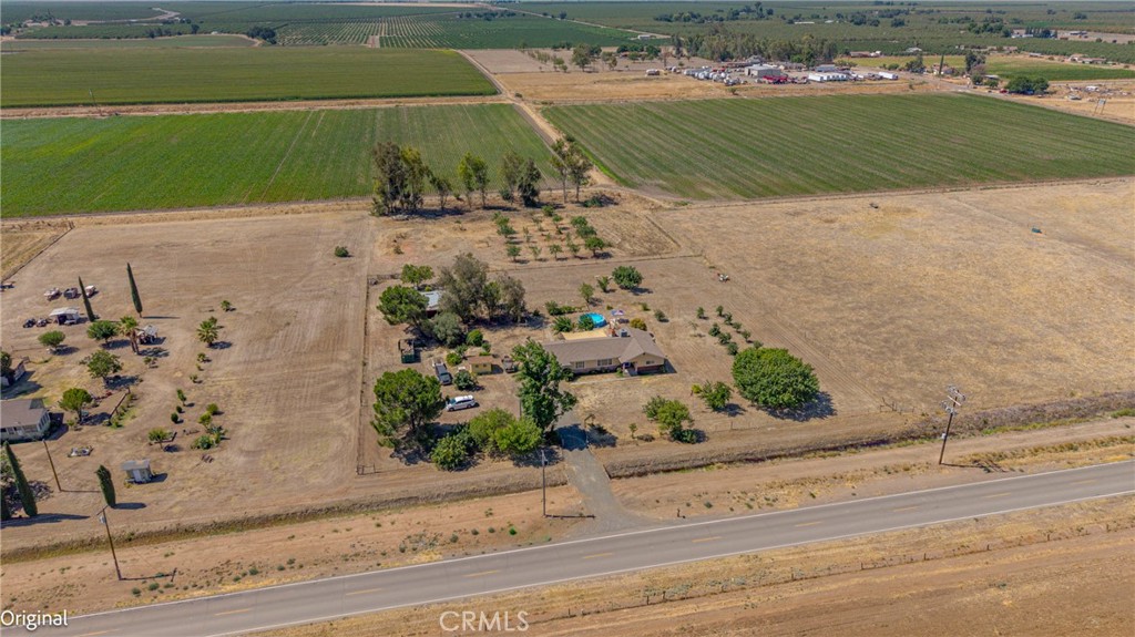 main property photo 6