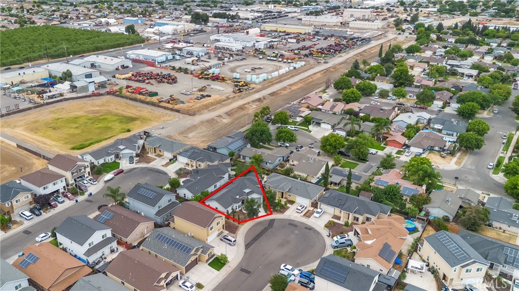 main property photo 31