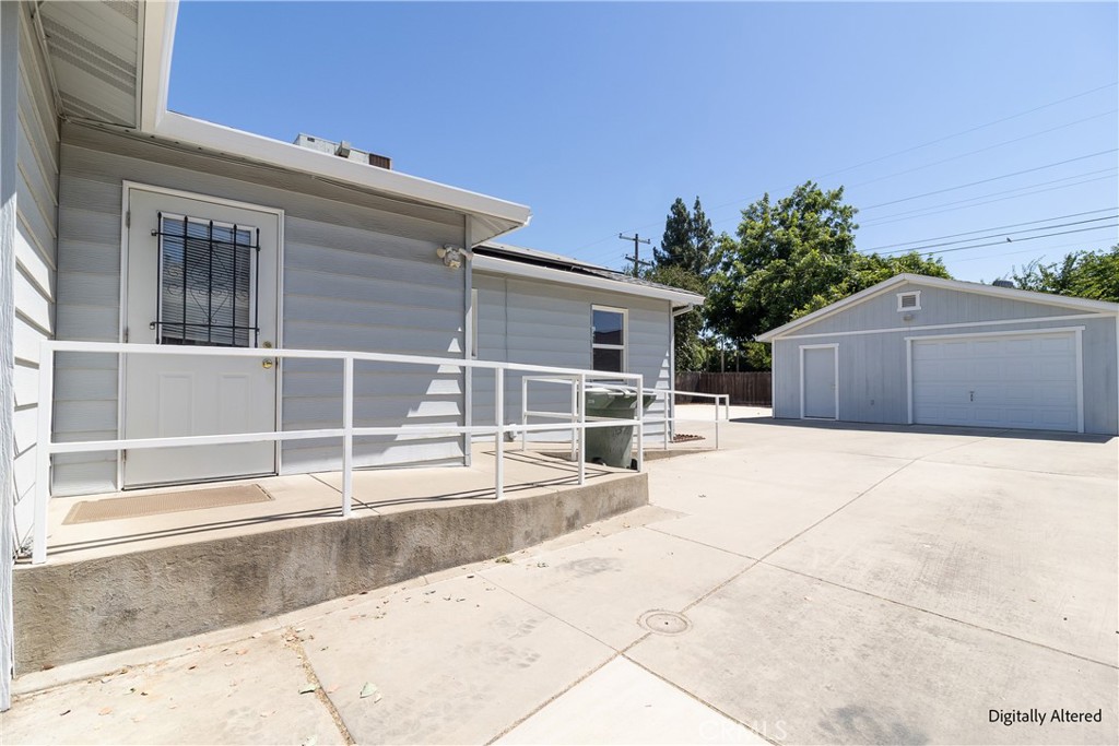 main property photo 19
