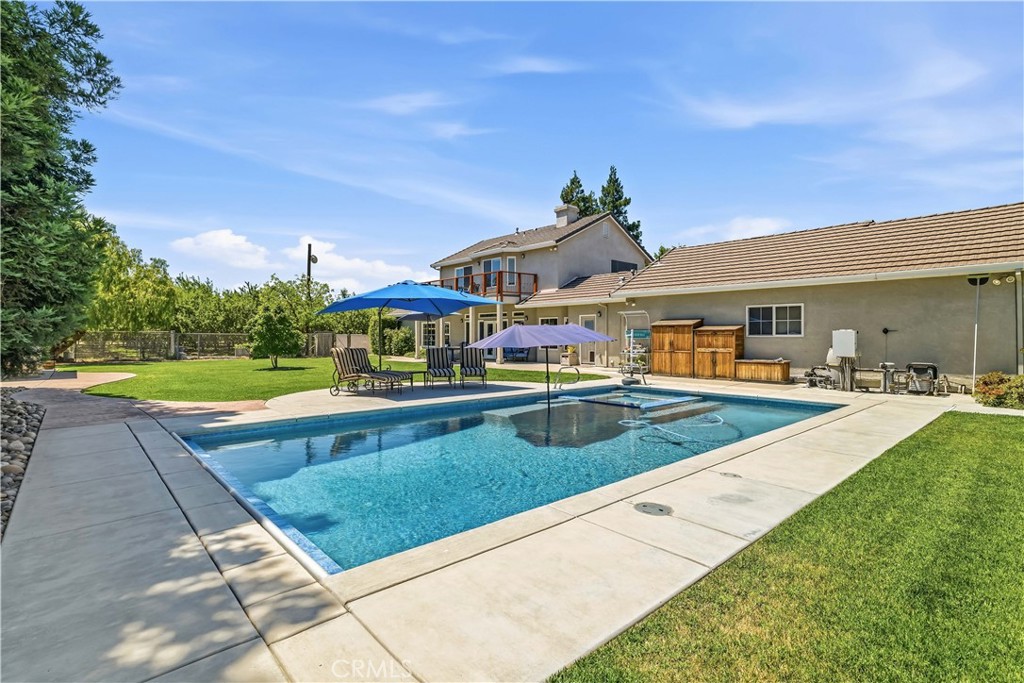 main property photo 42