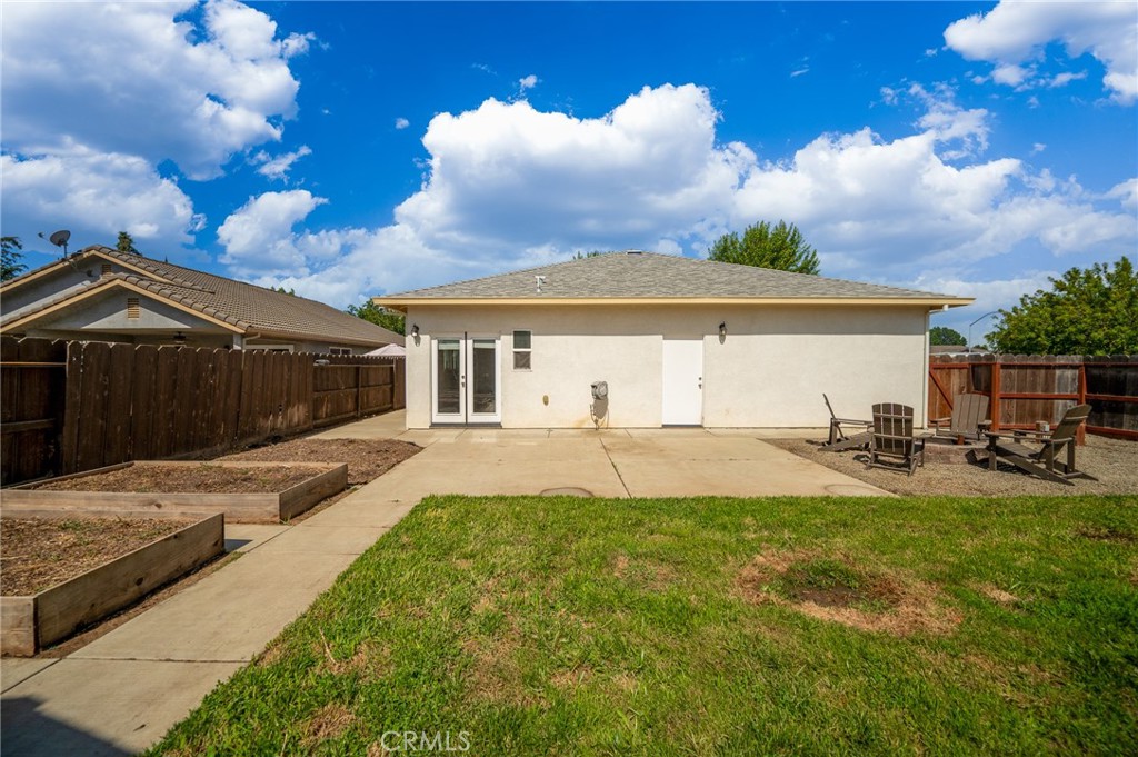 main property photo 28