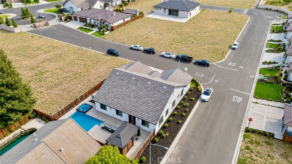 main property photo 44