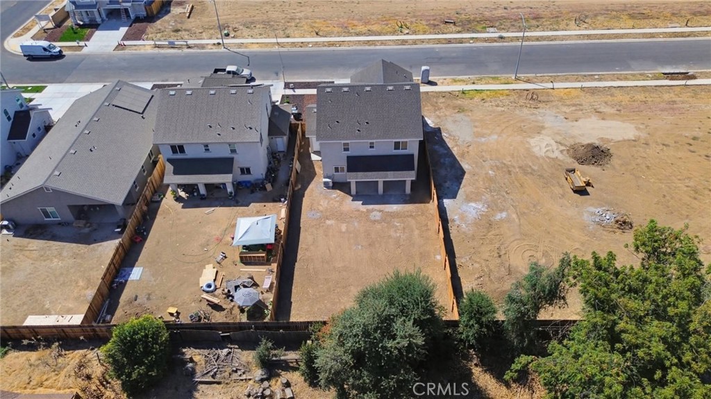 main property photo 18