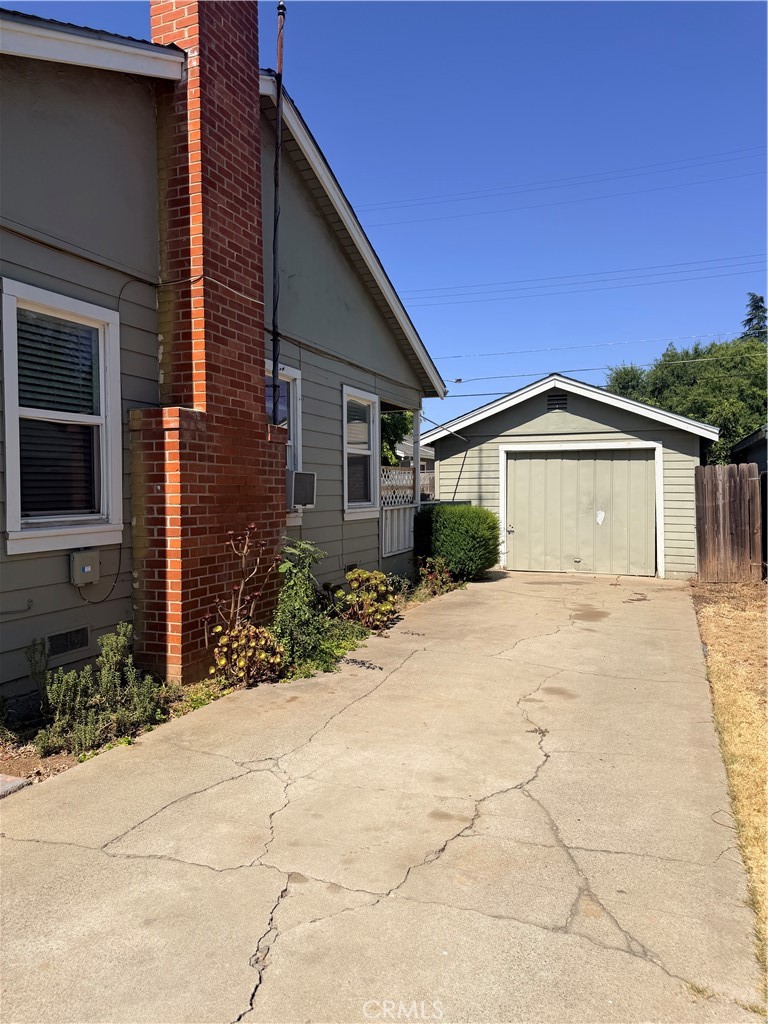 main property photo 34