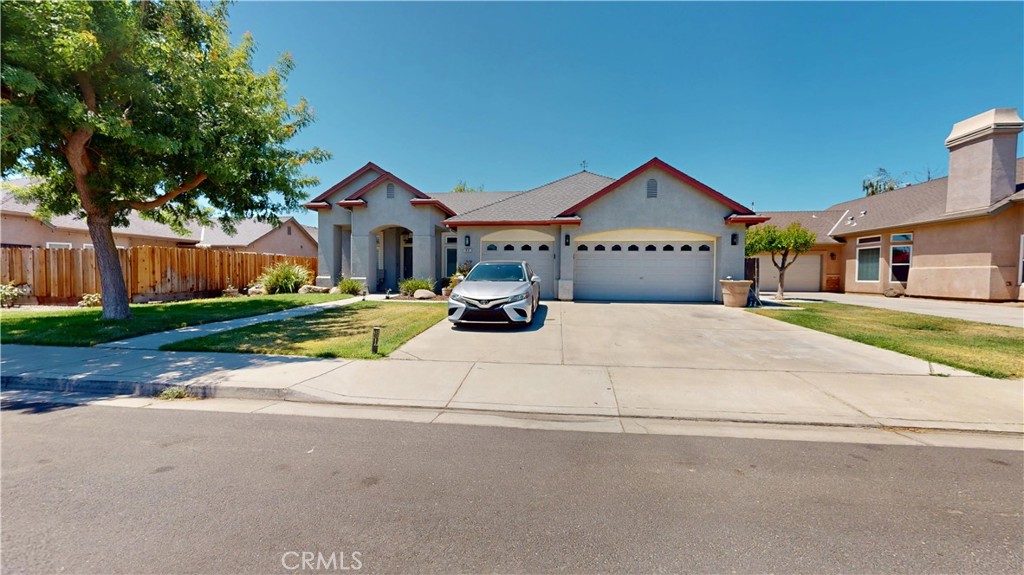 main property photo 4