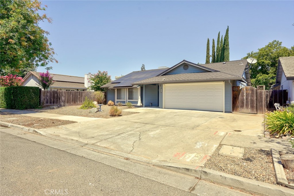 main property photo 5