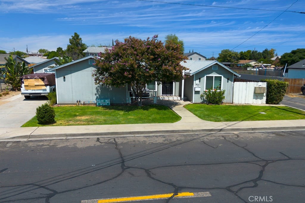 main property photo 40