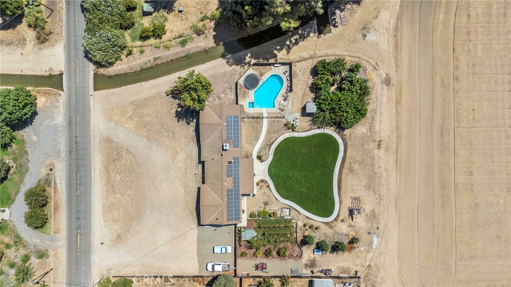 main property photo 34