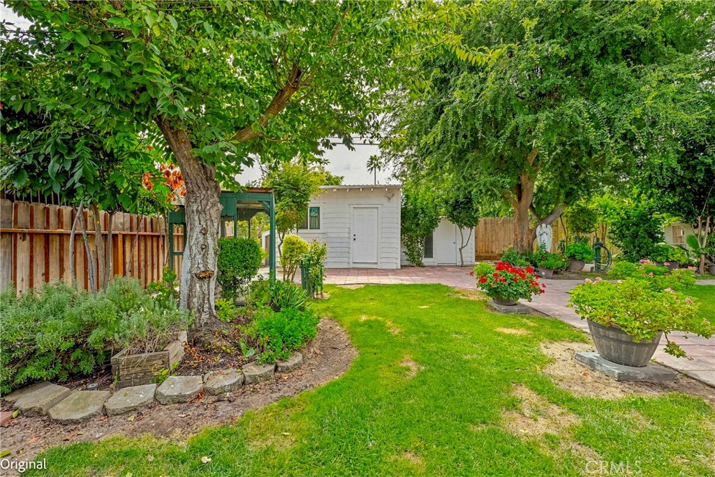 main property photo 40