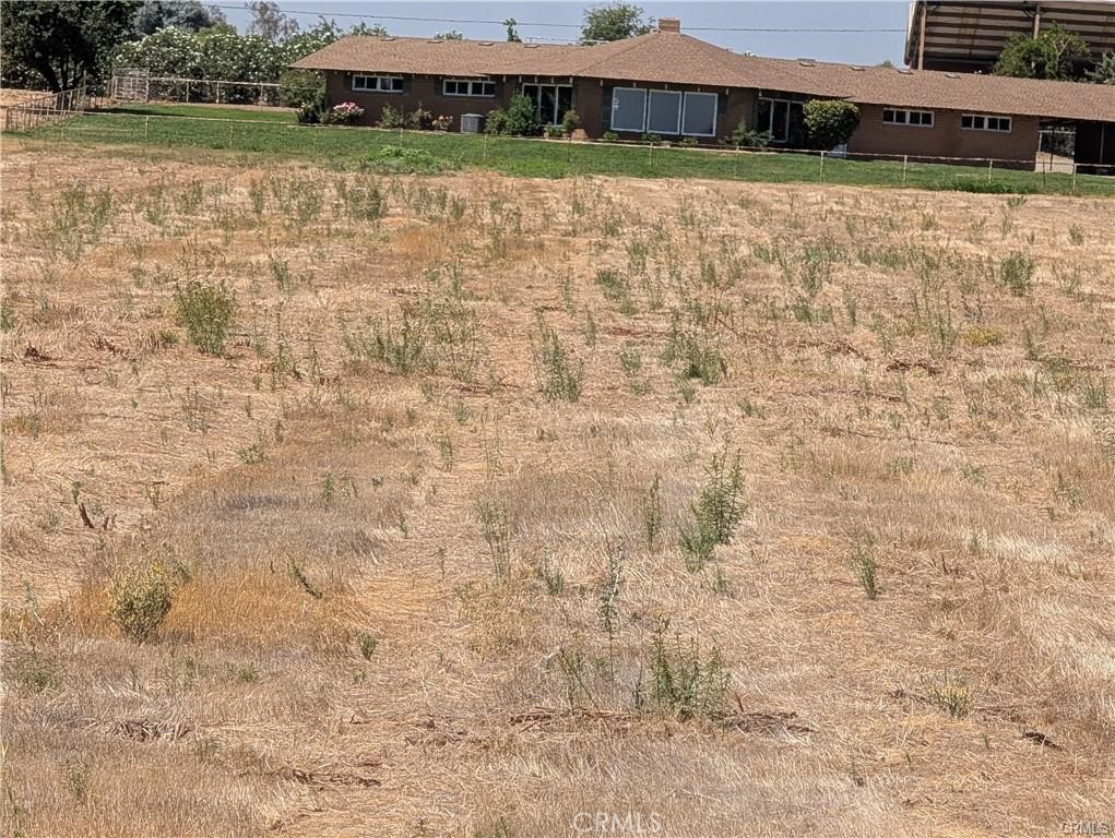 main property photo 17