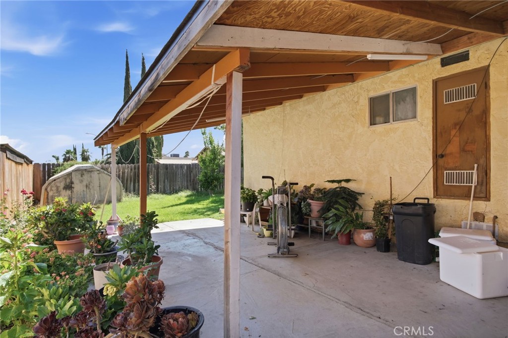 main property photo 13