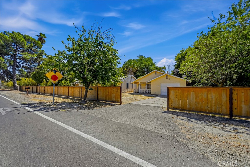main property photo 43