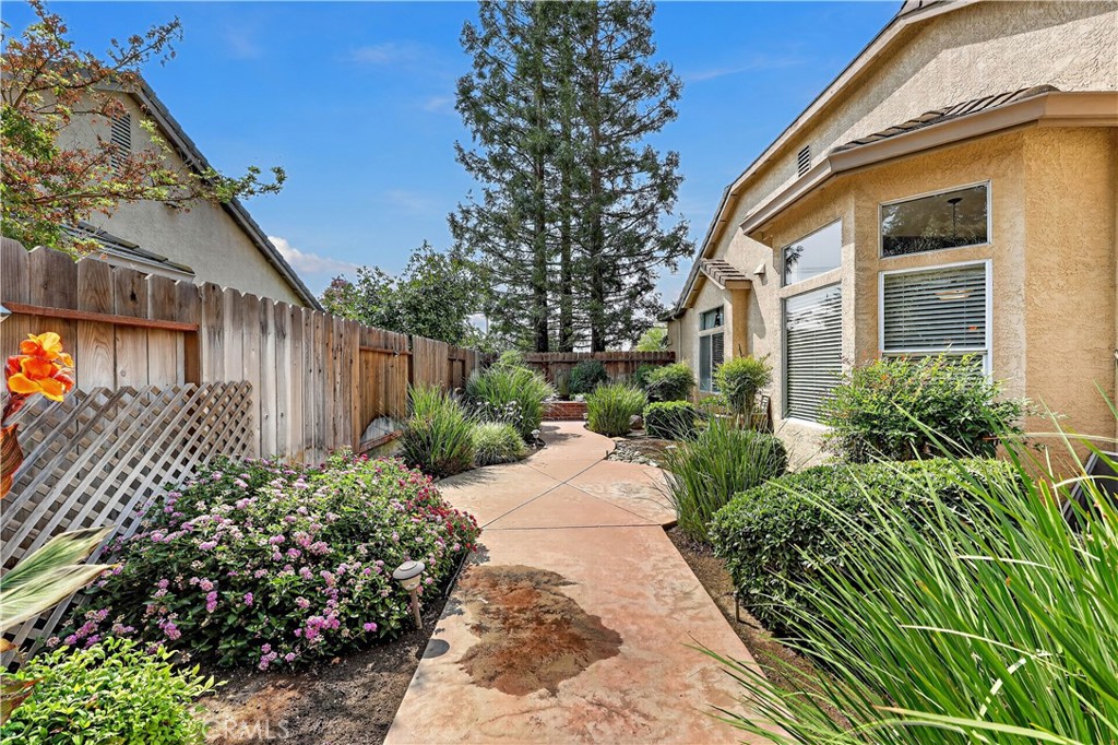 main property photo 50