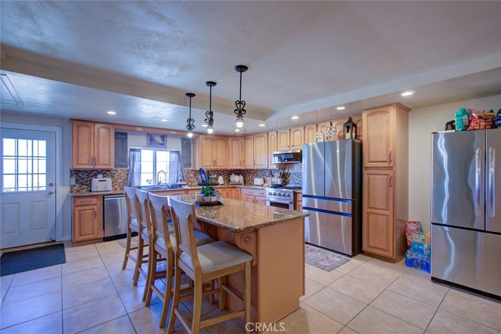 main property photo 14